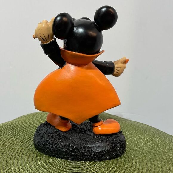 Disney Mickey Mouse Dracula Halloween Figure NWT - Picture 3 of 11